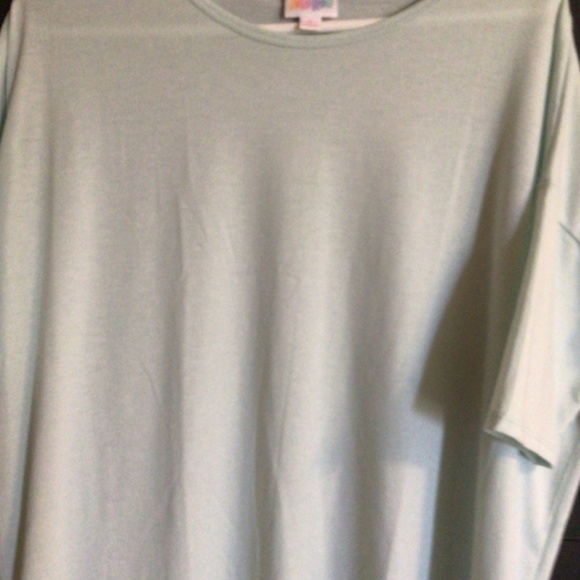 LuLaRoe Solid Light Mint Irma Tunic Tee/Small - Picture 4 of 4